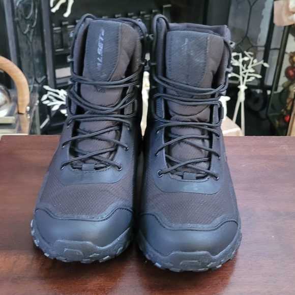 Under Armour UA Valsetz RTS Triple Black Hiking 3021034-001